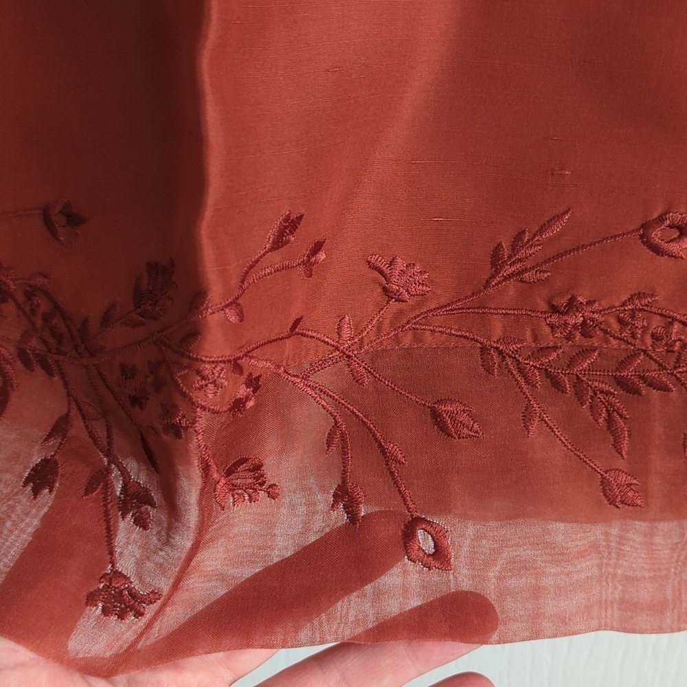 Silk Top - Picture 7 of 9